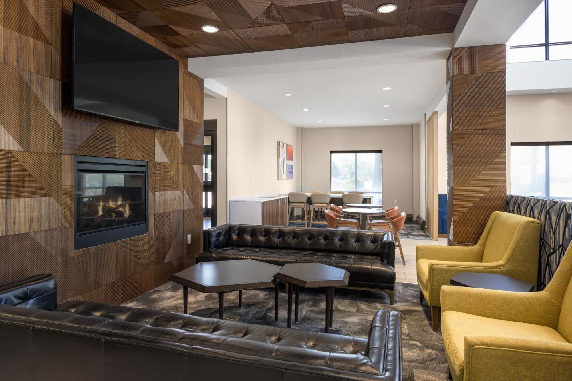 Holiday Inn Express Belgrade-Bozeman Area By Ihg Экстерьер фото
